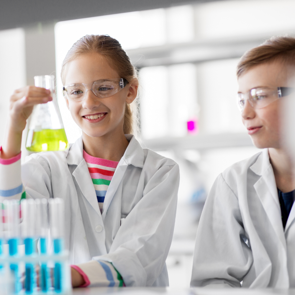 Kontrola Państwowej Inspekcji Pracy szkolnych pracowni chemicznych (5.06.2025)